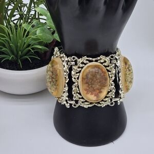 Elegant Vintage Gold Floral Women's Bracelet